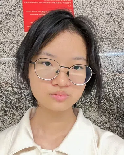 刘姝妤每天平均会睡4至6个小时，她认为碎片化的睡眠习惯更适合自己。（受访者提供）