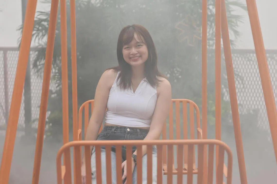 王胤铭想要跨时空对话，为21世纪留下时代光影。（唐家鸿摄）