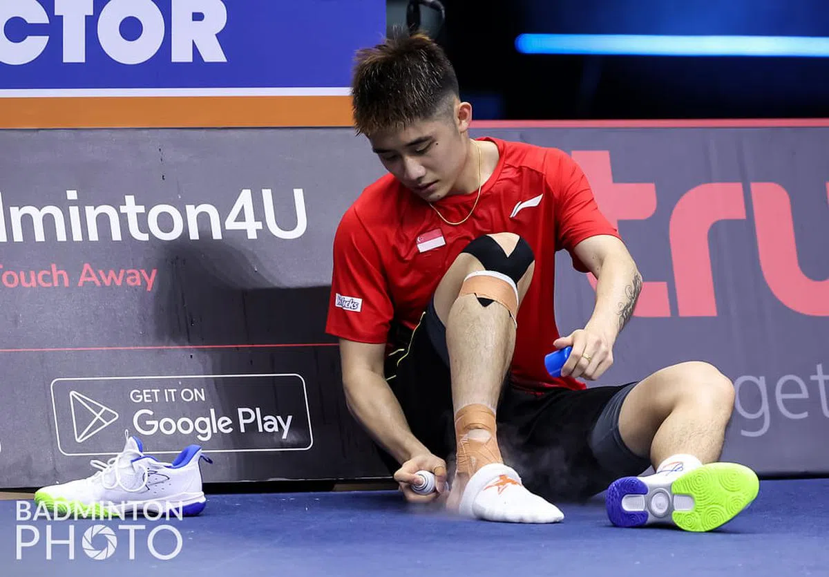 郑加恒在比赛中疑似受伤。（Badmintonphoto提供）