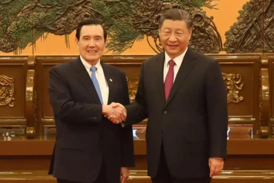 自2023年以来，台湾前总统马英九两度带领大九学堂学员赴陆交流，今年4月更前往北京与中共总书记习近平会面，达成“习马二会”。期间，马英九不断强调要推动两岸青年交流，推动两岸间减少敌意、累积善意。（互联网）