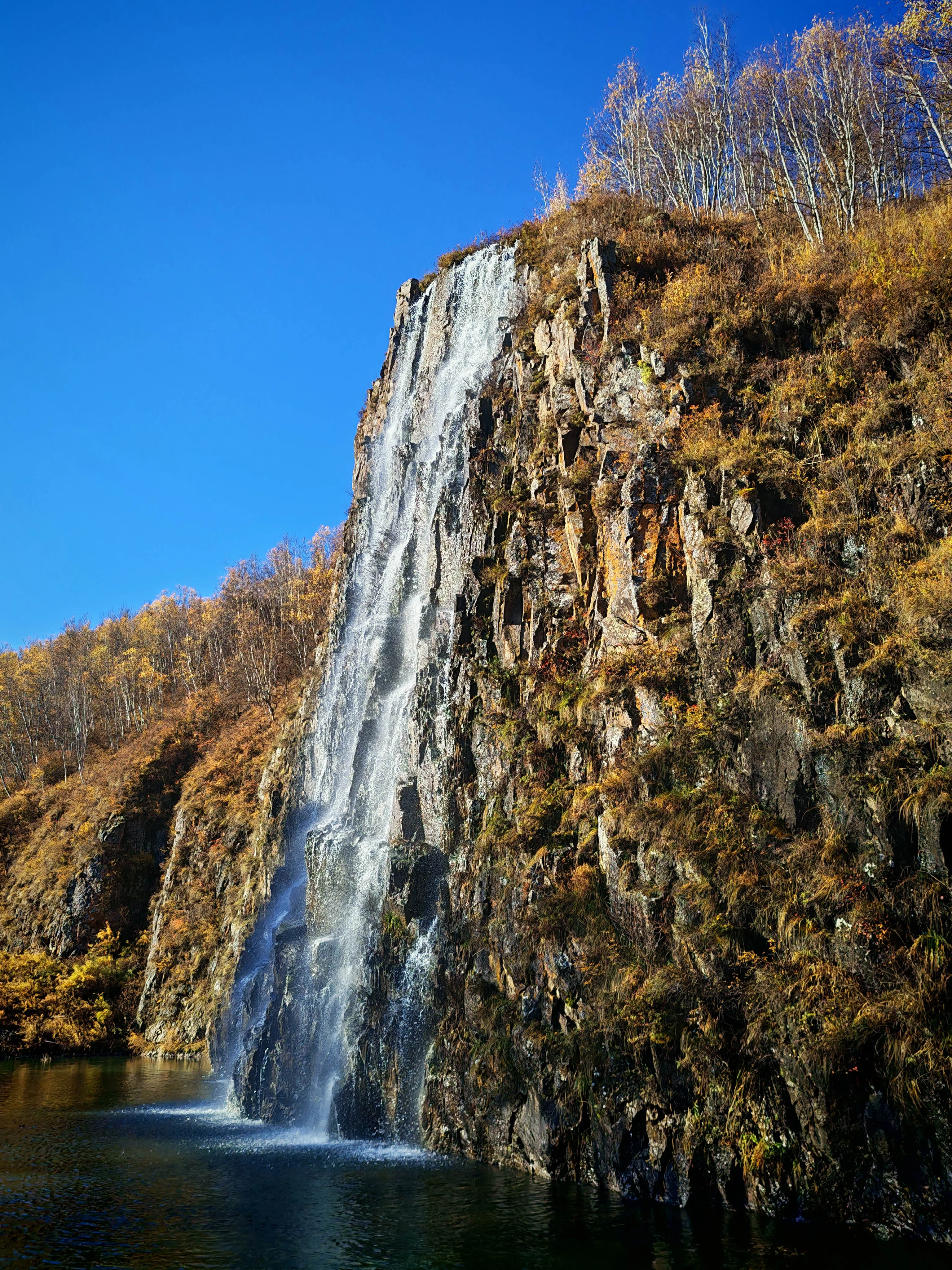 山河秋意。（吴伟承摄）