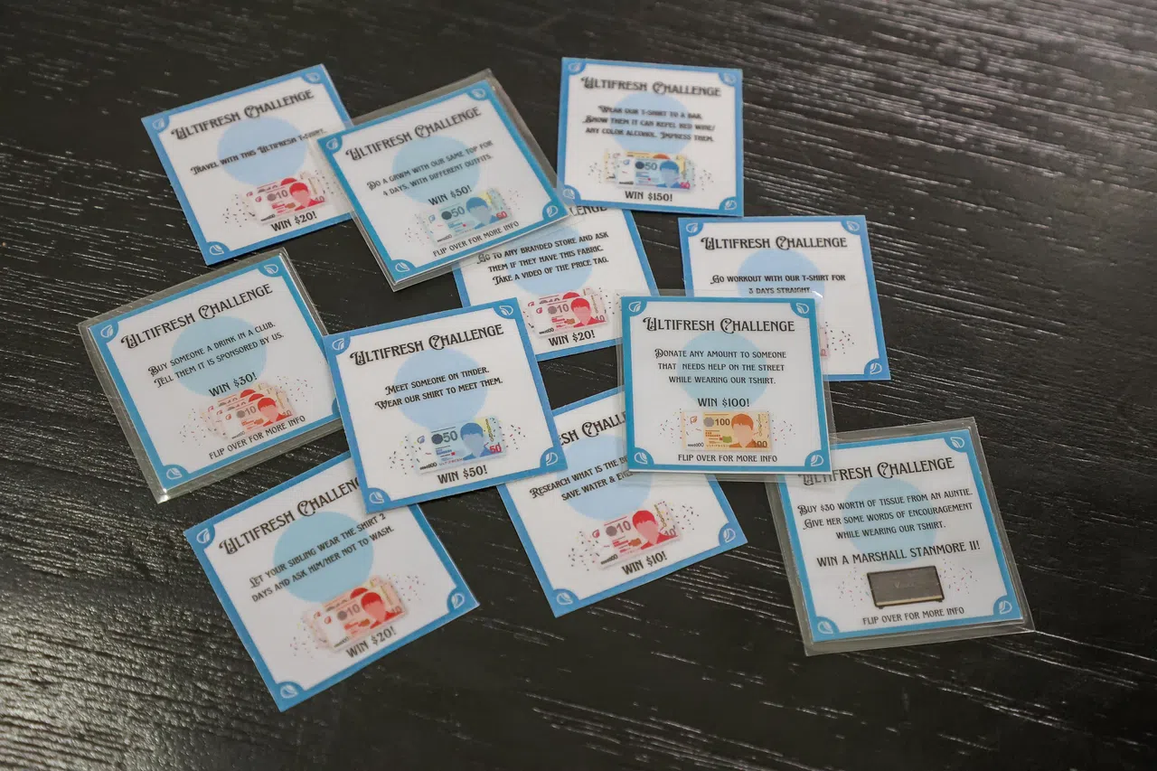 贩卖机一些商品盒中放入挑战卡，邀请消费者做挑战赢取现金或奖品。（陈心媛摄）