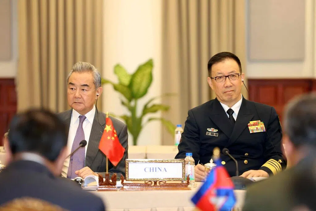 董军访俄国和吉尔斯坦 出席上合组织防长会议