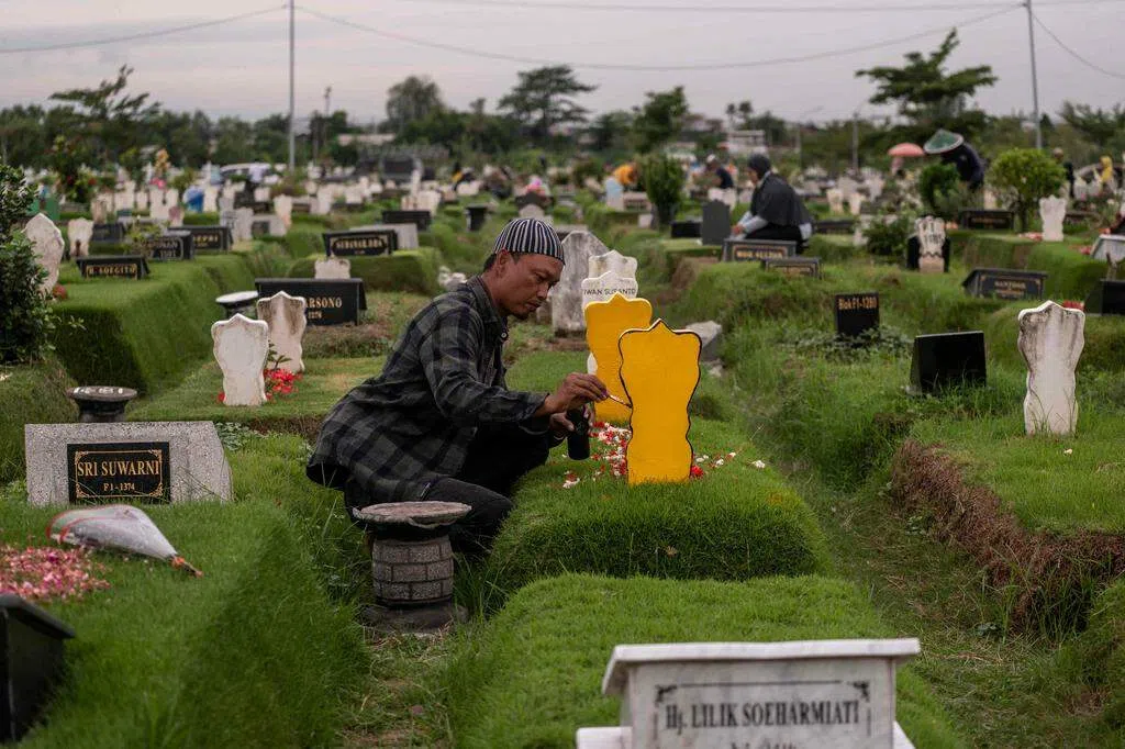 雅加达公共墓地短缺 私人墓园成抢手货