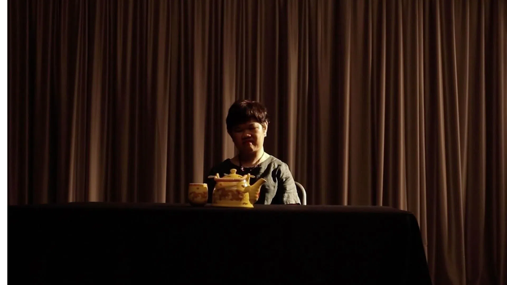 林丽丽在自制的电影里分享心声。（视频截图）