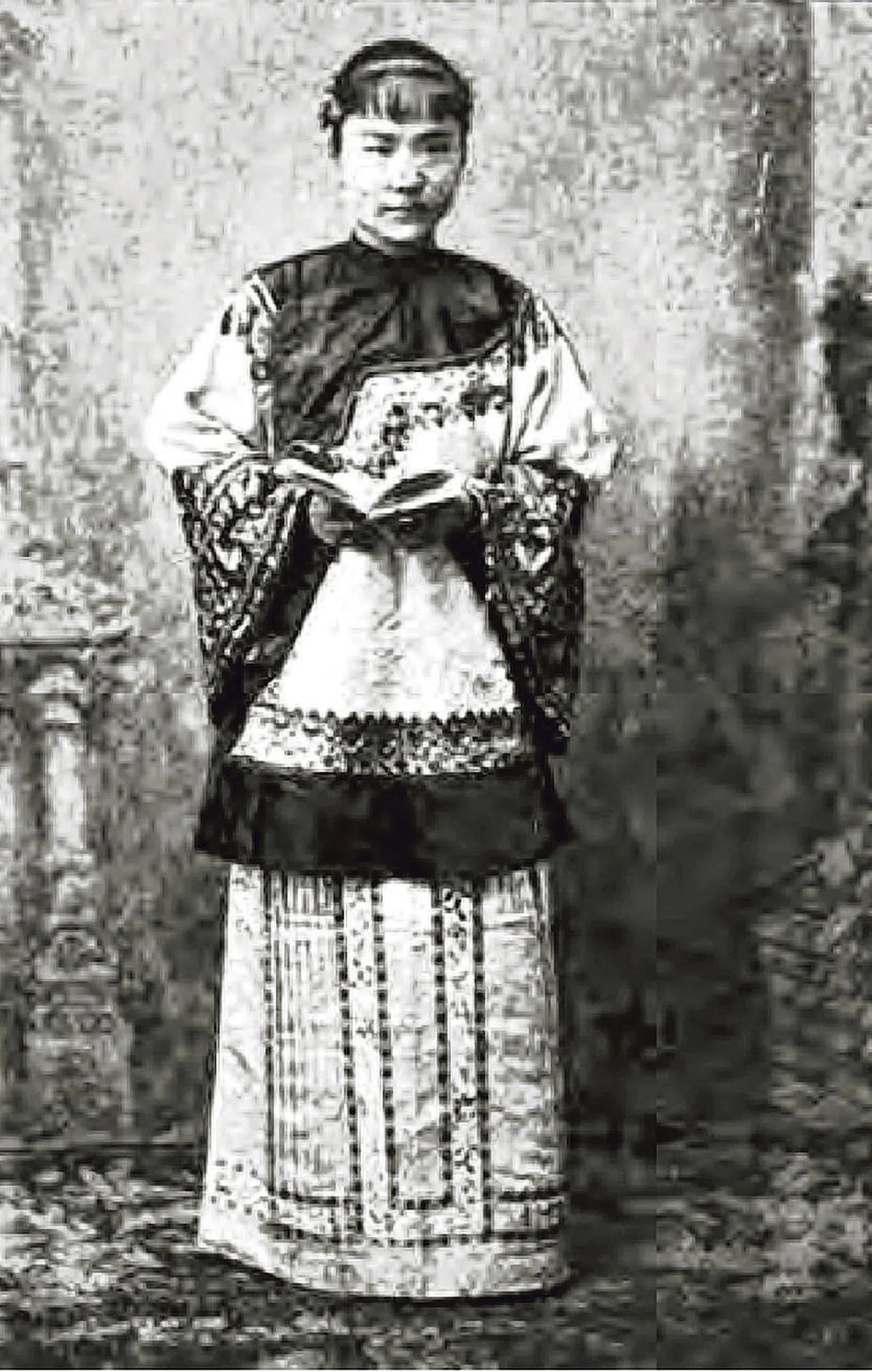 黄端琼曾代表中国出席世界妇女大会。