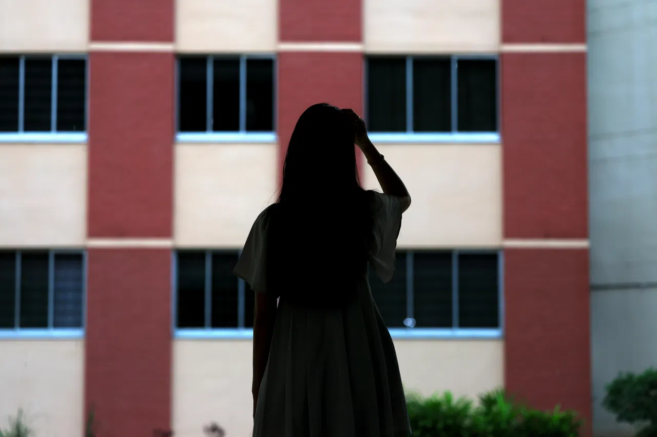 Nicole 17岁意外怀孕，除了感到紧张，心中仍怀着对未来的美好憧憬，以为童话故事中的情节就要发生在自己身上。（龙国雄摄）