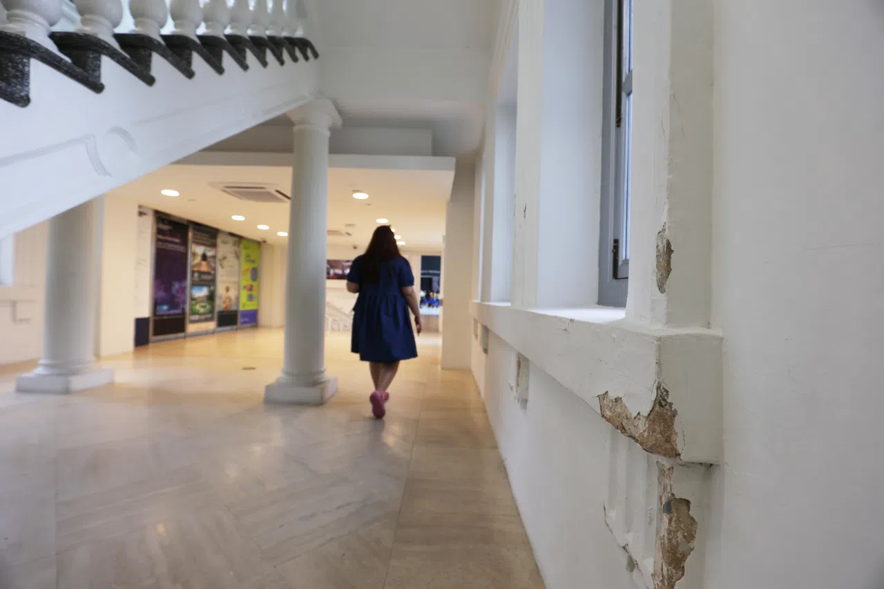 这次国家博物馆的翻新维护工程将修复建筑外墙受到的磨损，同时也将对展馆和设施进行粉刷与更换工程。（叶振忠摄）