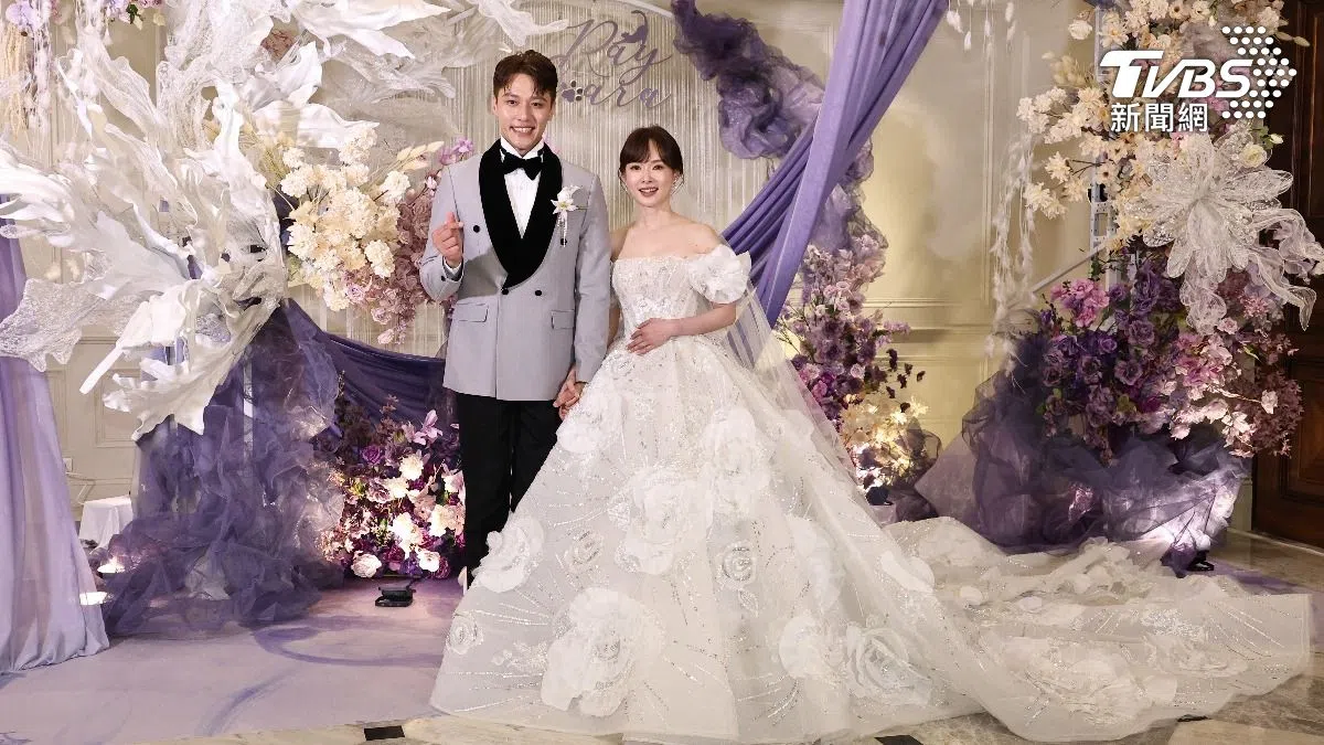 张睿家和黄安若花费13万新元举办婚宴。（TVBS新闻网）