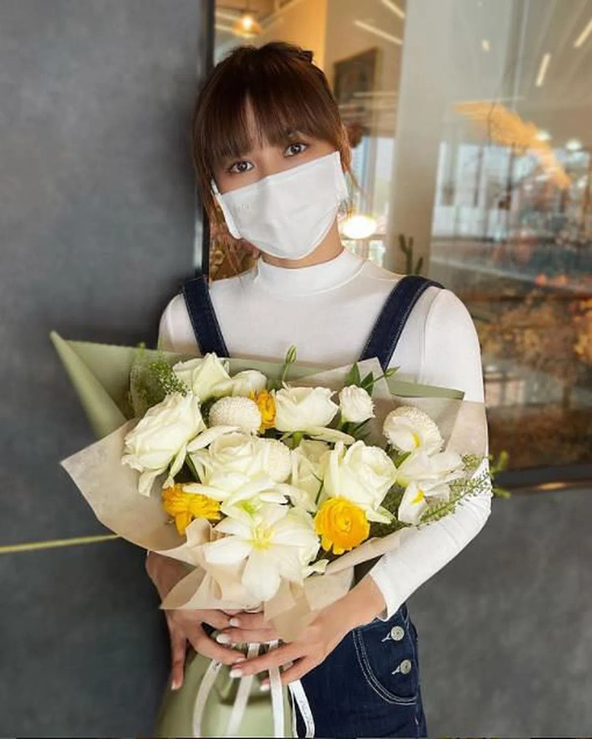 单身的郑六月不但不怕过情人节，还会特地穿得漂亮去外头逛。（取自IG）