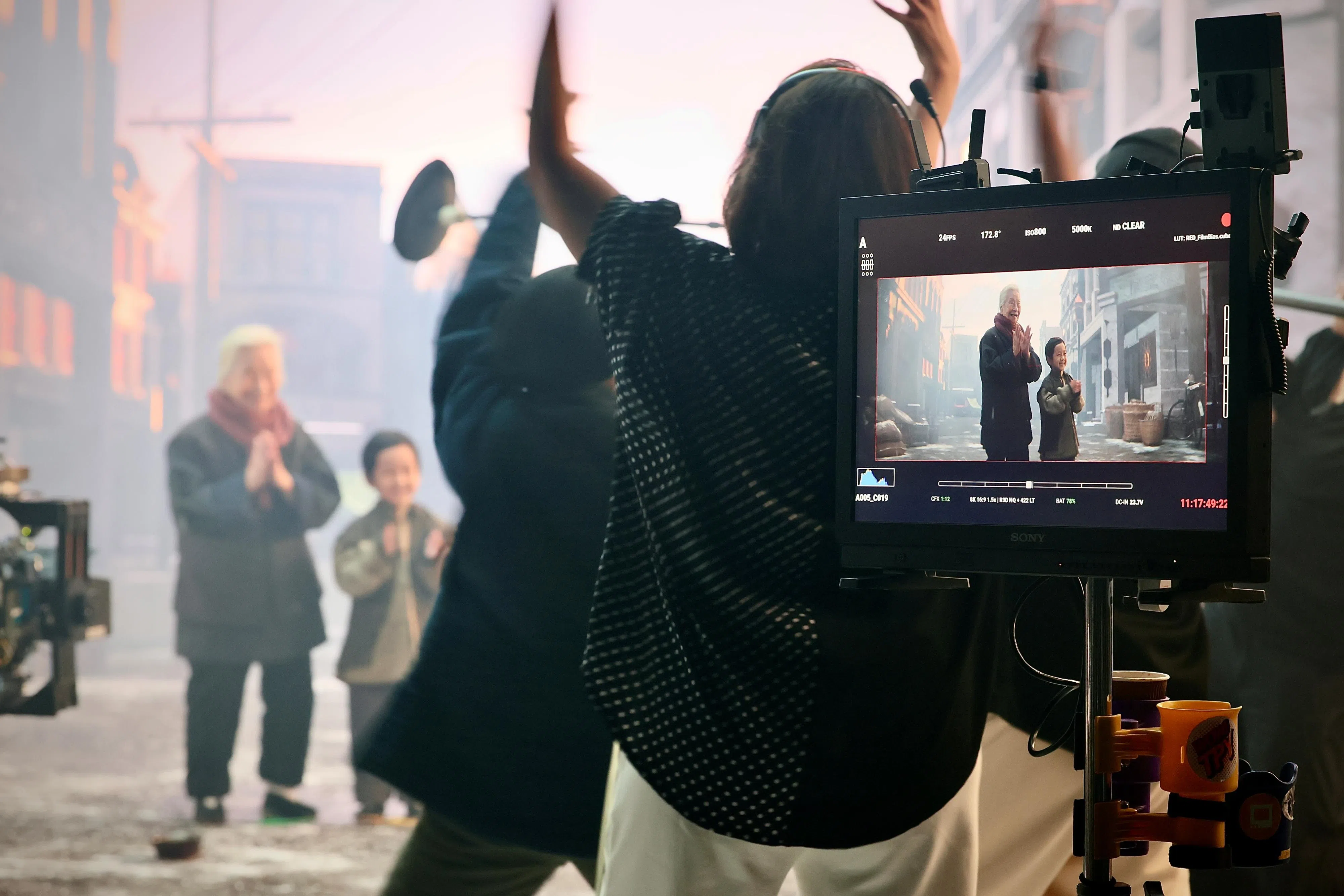 短片《大帐篷下》用最新的VP技术呈现，打破制作上的局限也削减成本。（龙国雄摄）