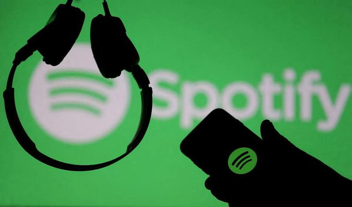 尽管抵制事件出现，Spotify的用户并没有任何流失。根据Sensor Tower的数据，Spotify最近甚至出现最强劲的每日下载活动。（路透社）