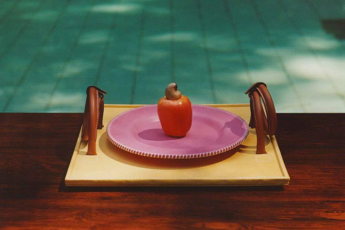 法国品牌Jacquemus的家居产品系列“OBJETS”的时尚家具。（互联网）