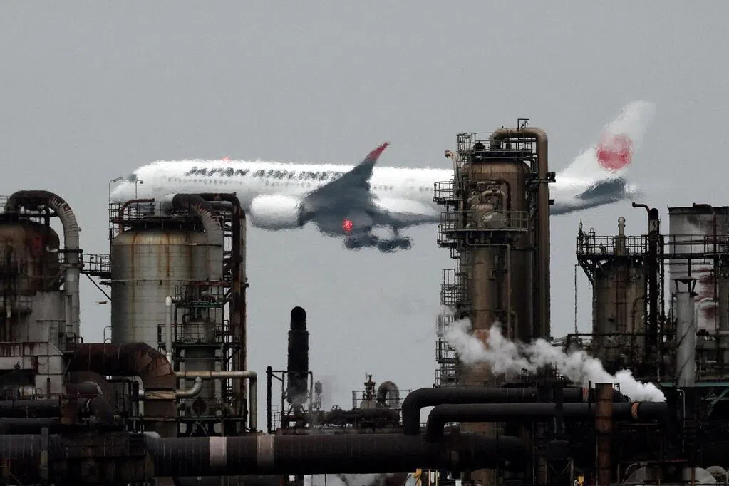 全日空与日本航空上调7至8月燃油附加费