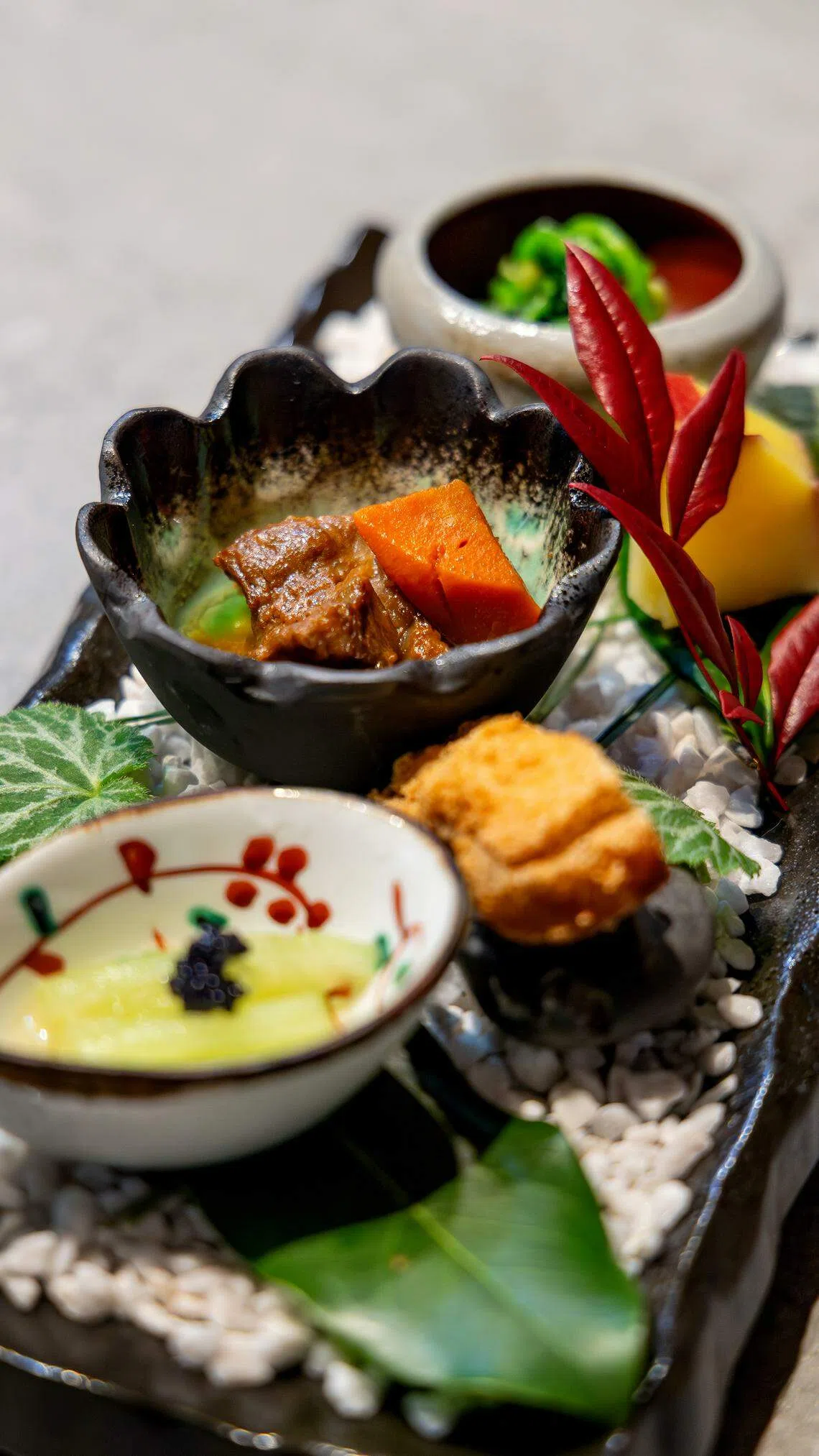 铁板怀石晚餐有五道精美前菜。（餐馆提供）