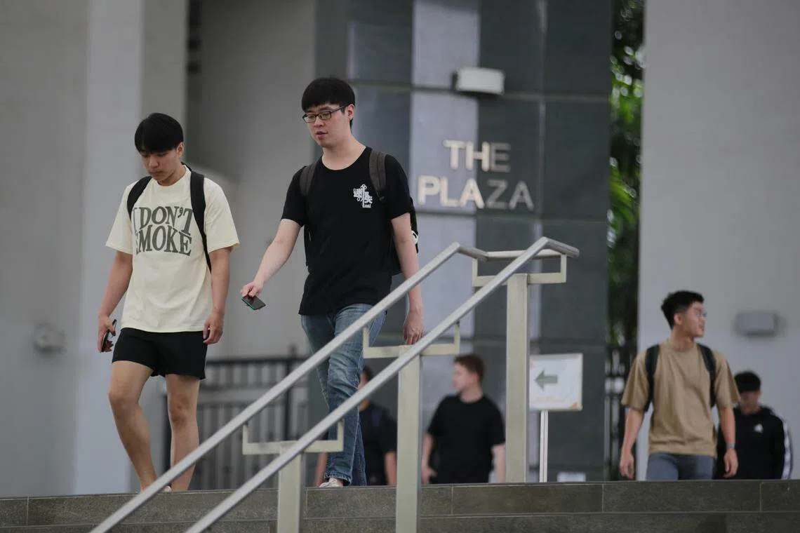 本地青壮年对自己国家未来五年经济发展预测最乐观，而他们对实现梦想也相对更有信心，超过半数认为未来10年内“绝对会完成”梦想，高于五地平均的未超过四成。（档案照片）