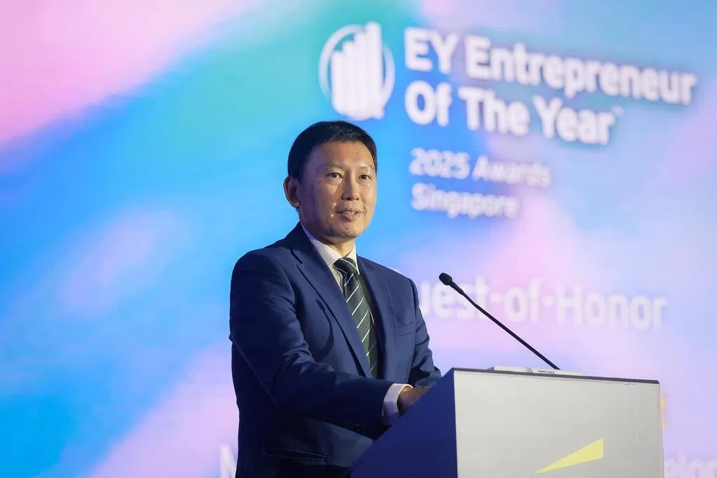 徐芳达：政府推出三项新举措打造亲商环境 