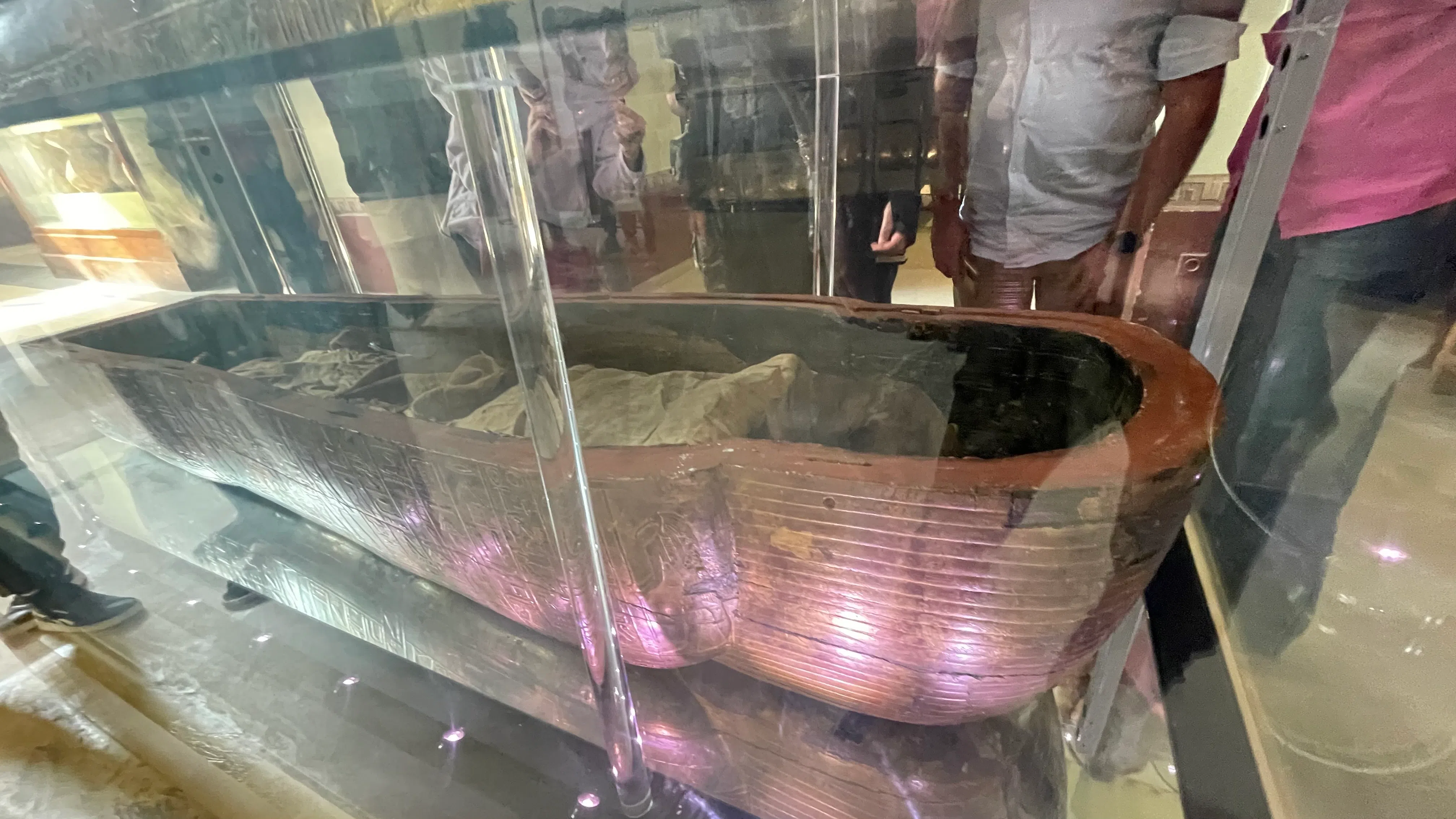 埃及博物馆陈列的木乃伊。（王华儿摄）