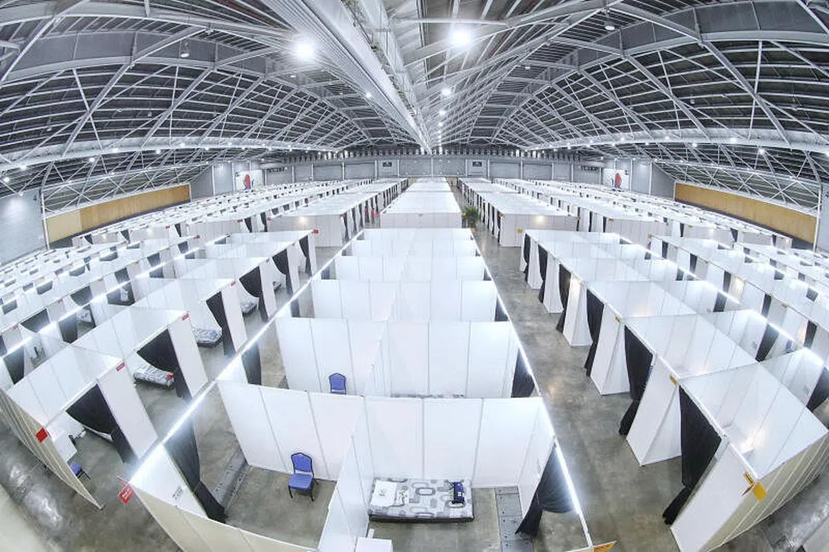 卫生部目前也在逐步把樟宜展览中心的一个展厅转换成这类设施。（卫生部提供）