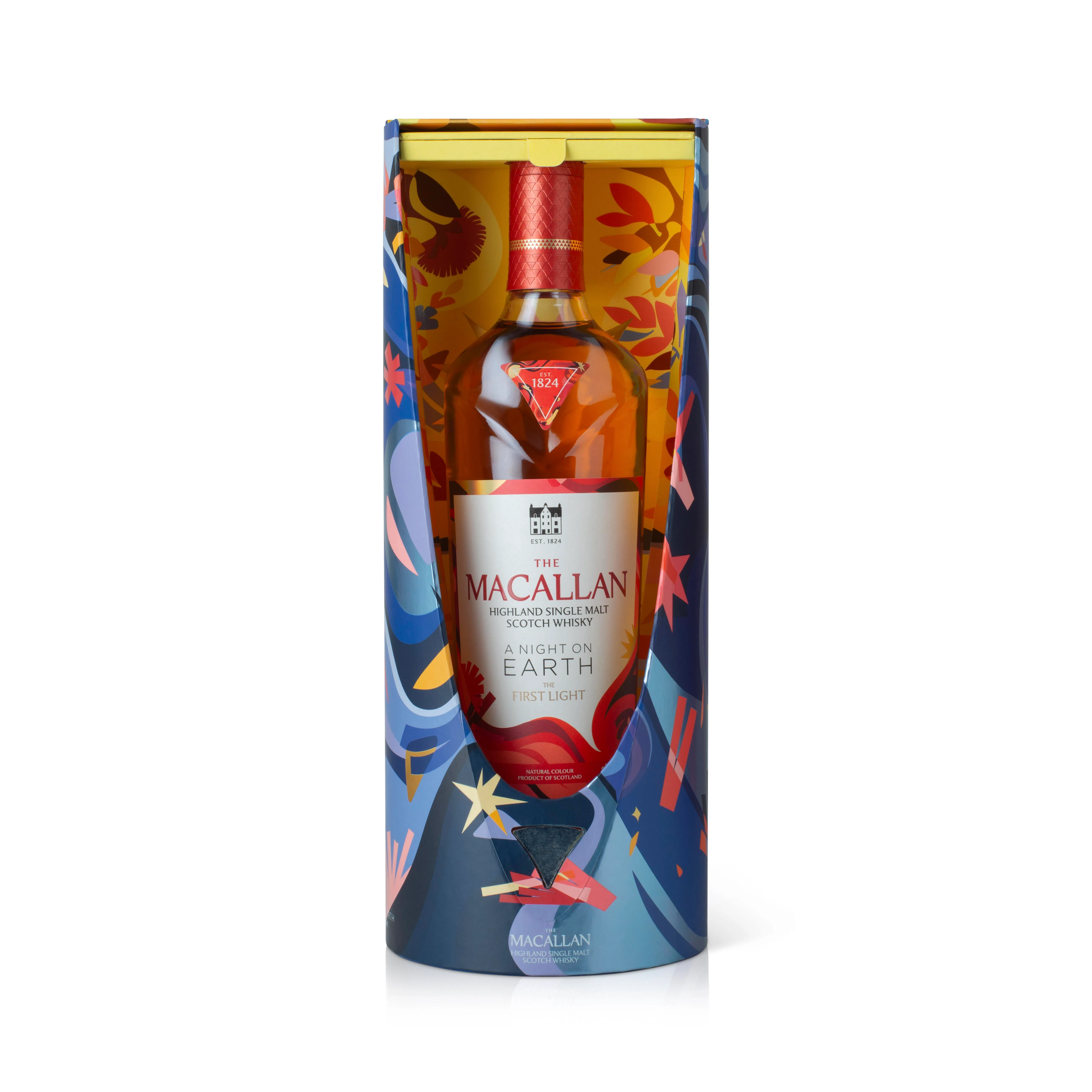 插画家邦妮·布朗为麦卡伦“地球之夜：第一缕曙光”威士忌设计酒瓶包装。（麦卡伦提供）