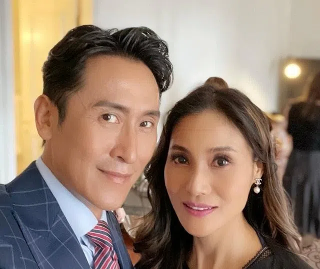 马德钟（左）和太太张筱兰结婚超过30年。（互联网）