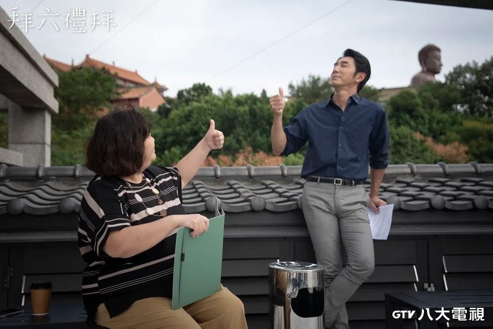 锺欣凌在剧中与初恋情人李李仁重逢。（互联网）