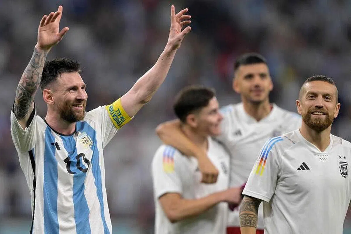 球迷都在期待梅西的最后一届世界杯能率领阿根廷过关斩将夺冠（法新社）