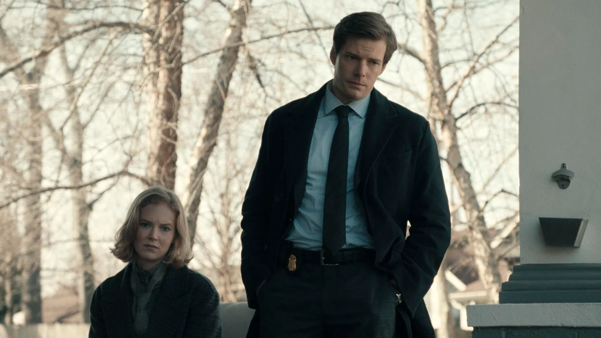 诠释妮可基曼和西蒙贝克年轻版的罗西麦克尤恩（左）和亨特帕瑞施，演来更有火花，更具吸引力。（互联网）