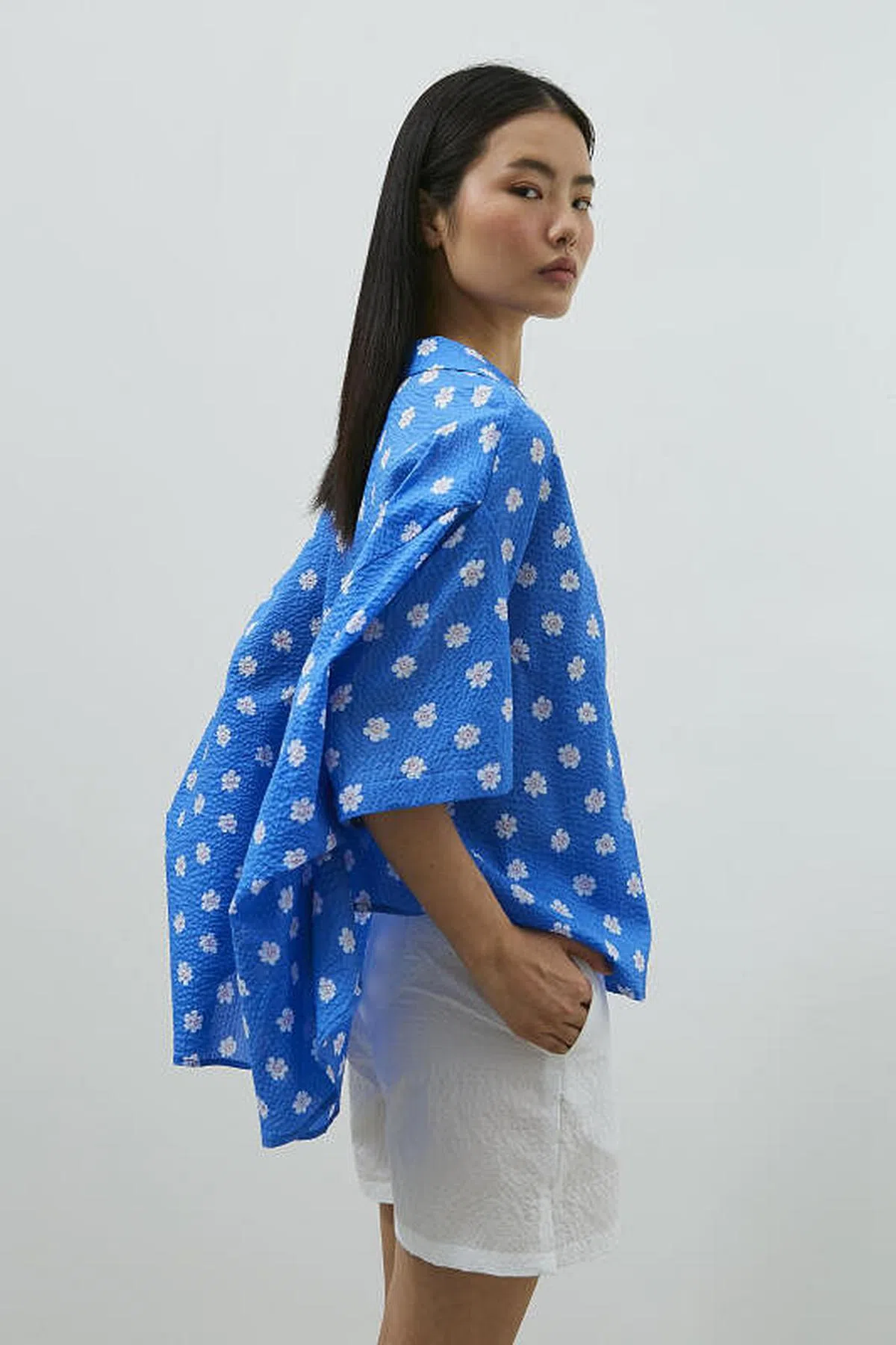 Shirt Number White将自然美景注入时装设计。（品牌提供）