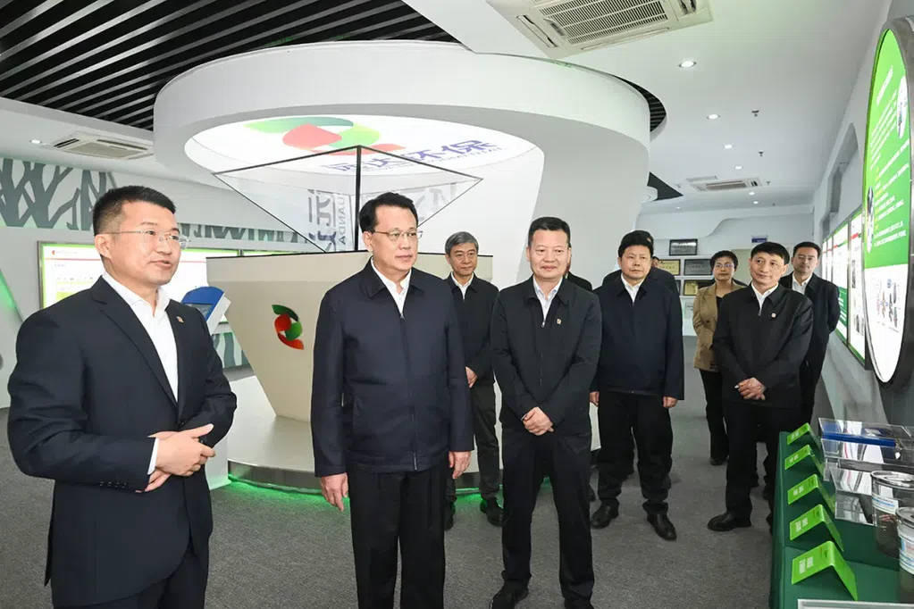 重庆一把手两江新区调研 市委常委罗蔺罕见未陪同