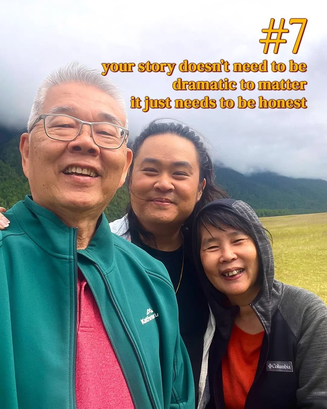 黄智阳（中）和父母都在这段过程中，学习无私的爱与接纳。（取自黄智阳IG）