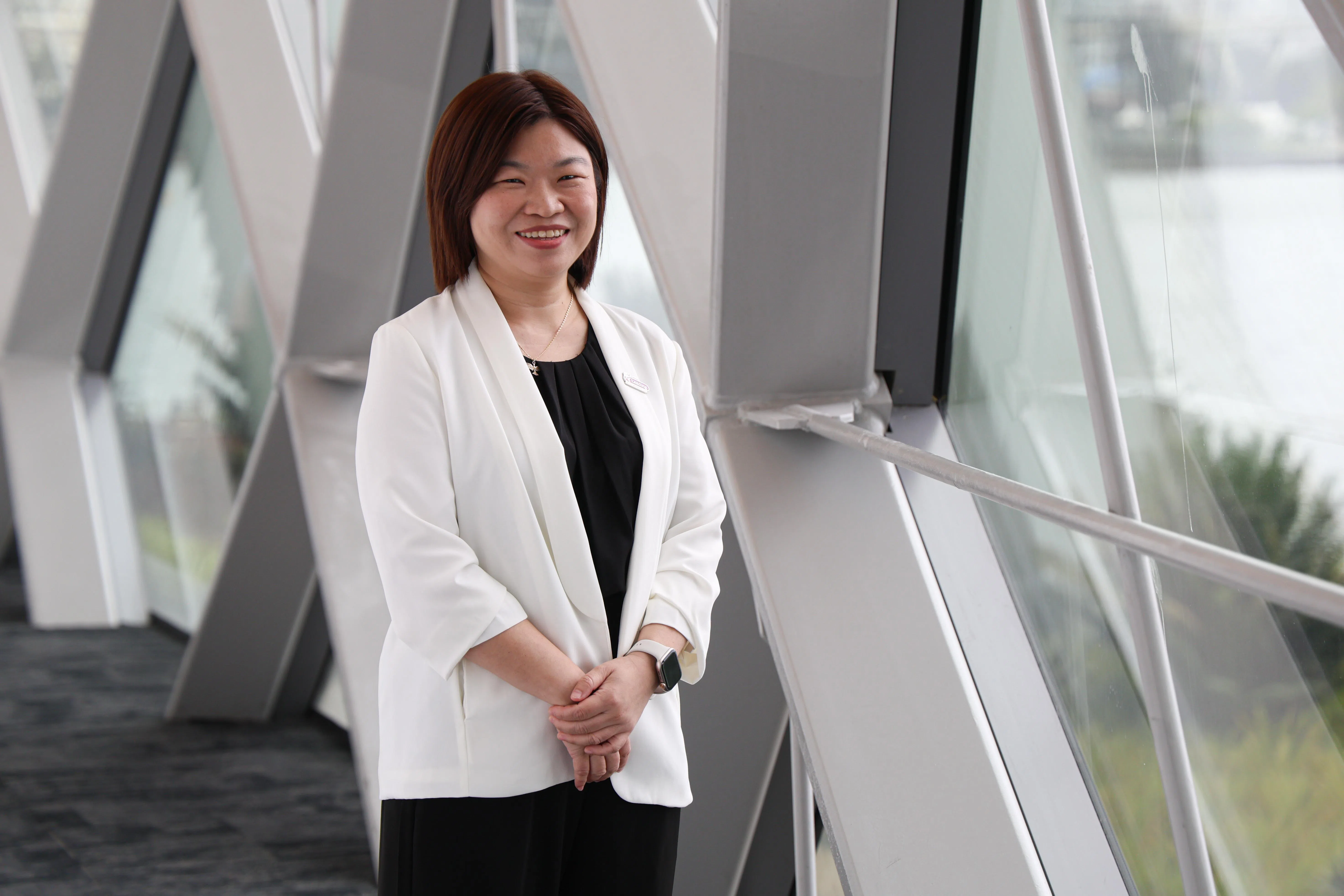 由李堃绮创办的社会企业CaptionCube，成为首批17家获新加坡社会企业中心认证的领先社会企业之一。这家主要提供视频字幕服务的公司，雇用残障人士，并允许他们居家工作。（关俊威摄）