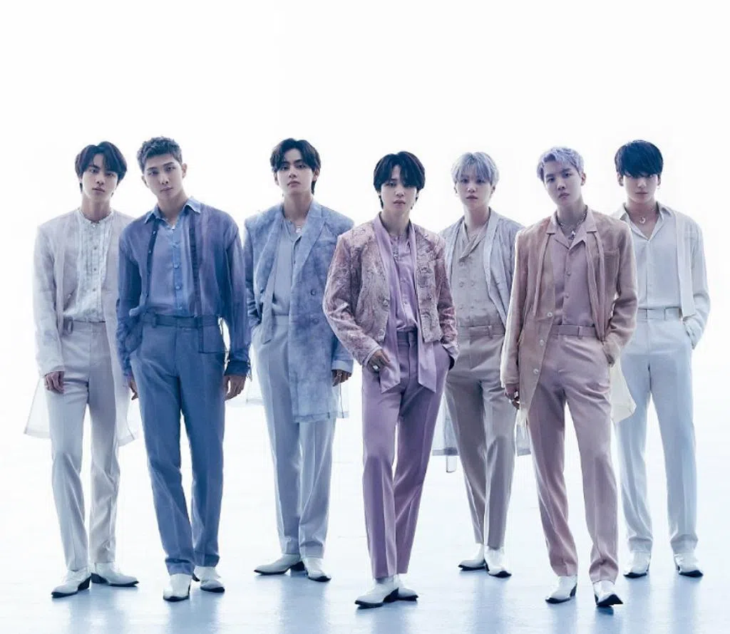 韩国世界级男团防弹少年团去年宣布暂停团体活动。（互联网）