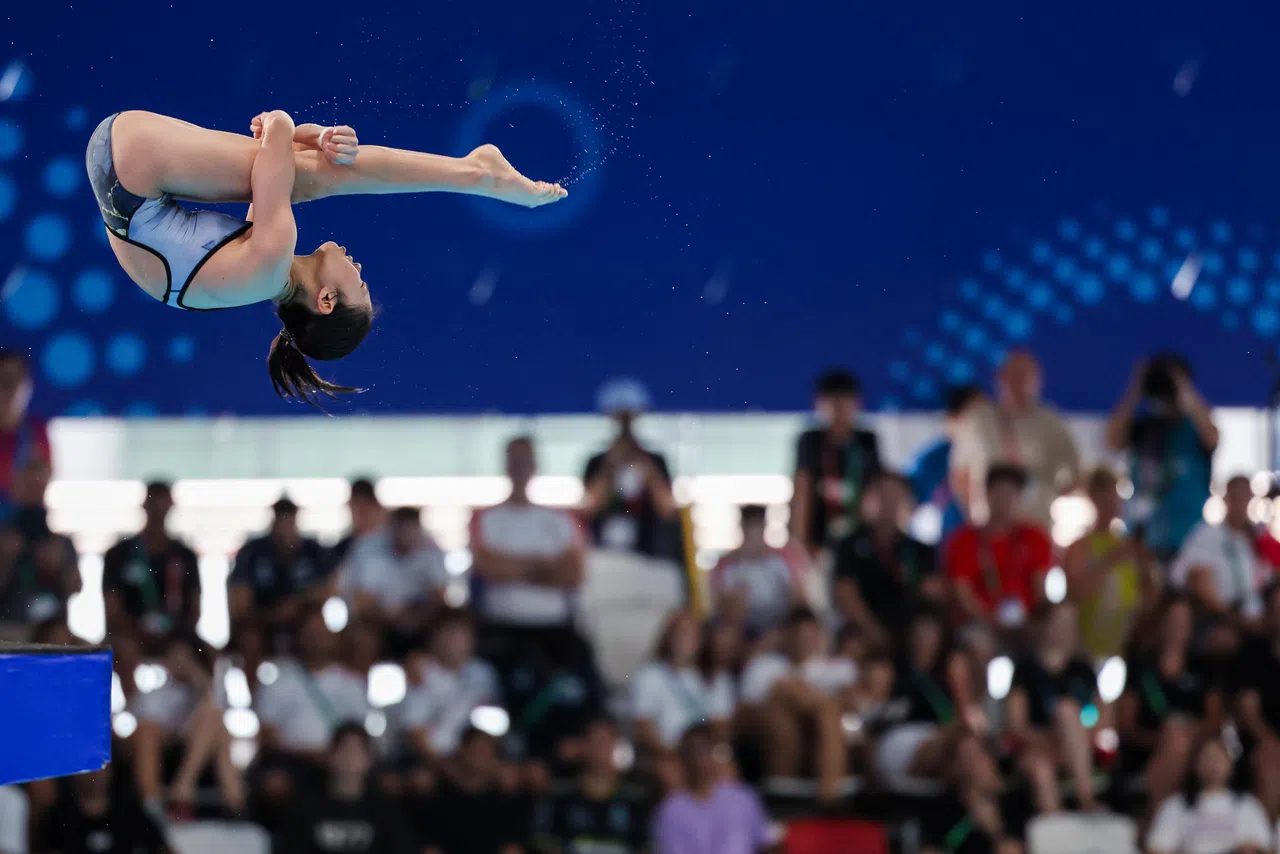 关嘉恩在星期三成为我国历来首位通过世锦赛预赛考验的跳水选手。（白艳琳摄）