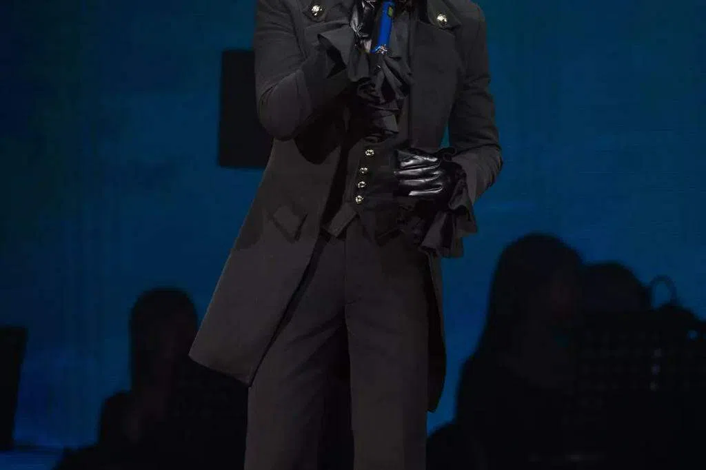 张学友为声音状况鞠躬道歉 保证不会少唱一首歌