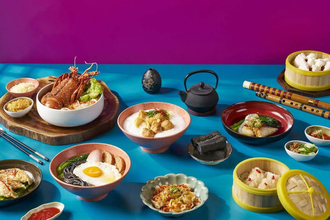  “乐”在午餐时段推出粥品和泡饭。                              （餐馆提供）