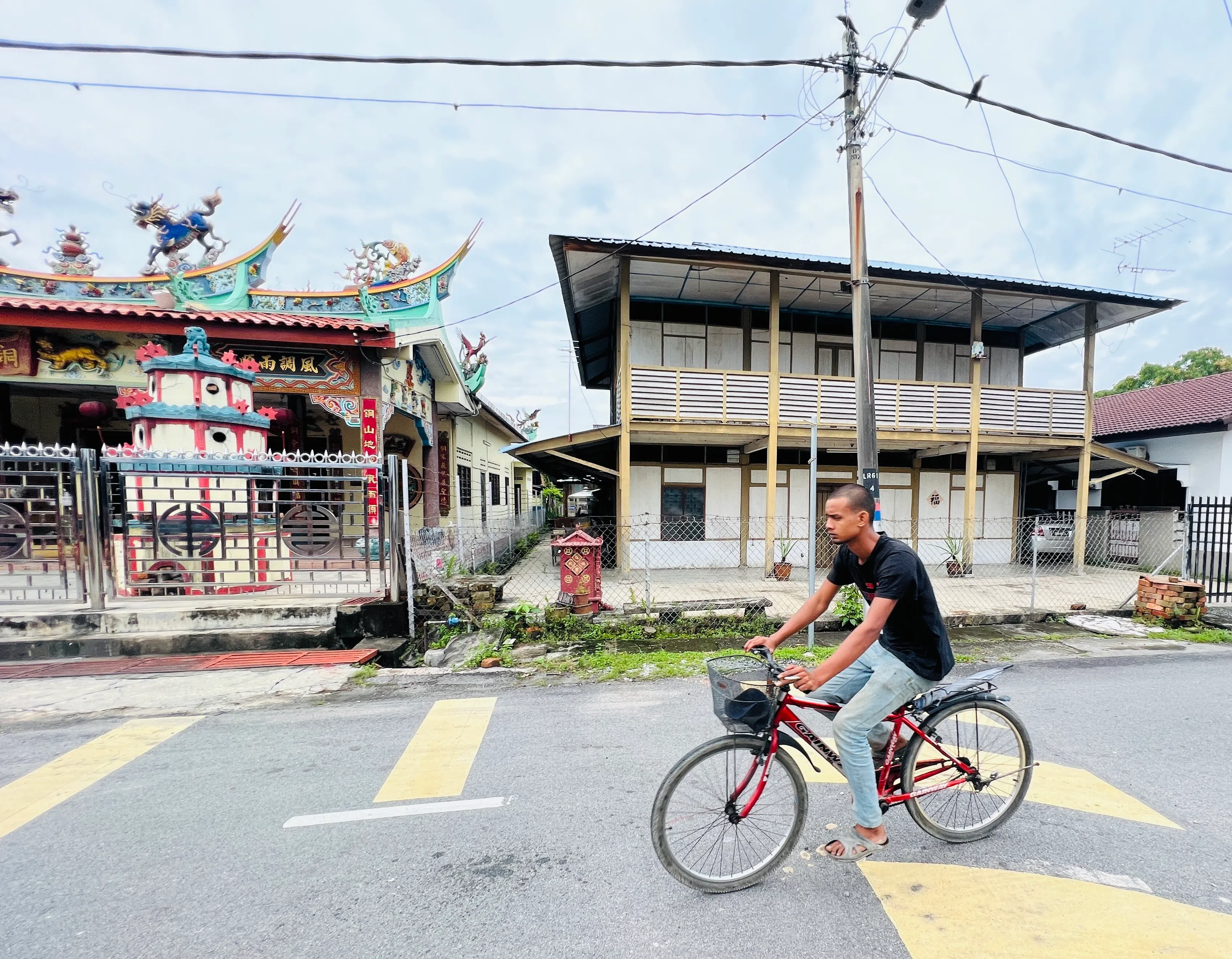 仁嘉隆保留了甘榜的节奏。（叶孝忠摄）