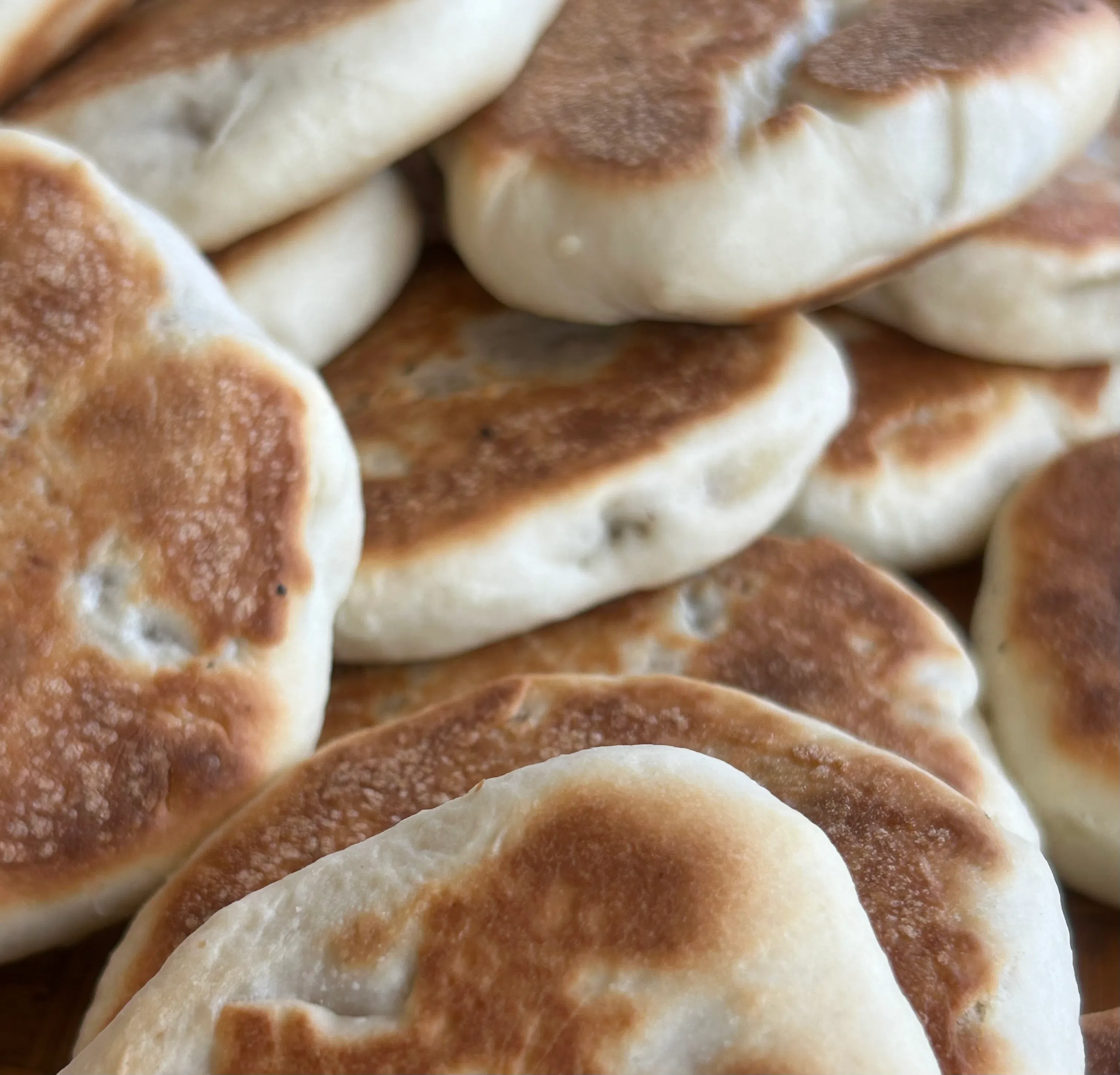 永平的福州光饼麦香四溢。（何华摄）