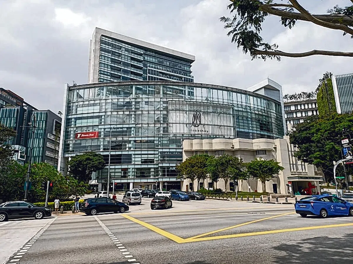 今日的国泰大厦为糖果甜点店原址。（作者提供）