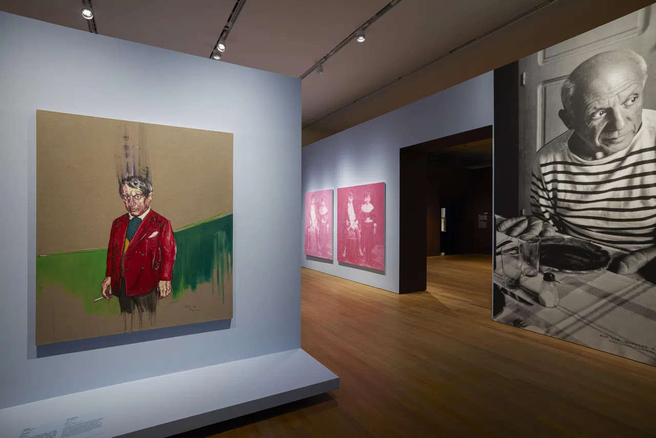 “香港赛马会呈献系列：毕加索——与亚洲对话”展出中国画家曾梵志、严培明的毕加索肖像画。（香港M+提供）