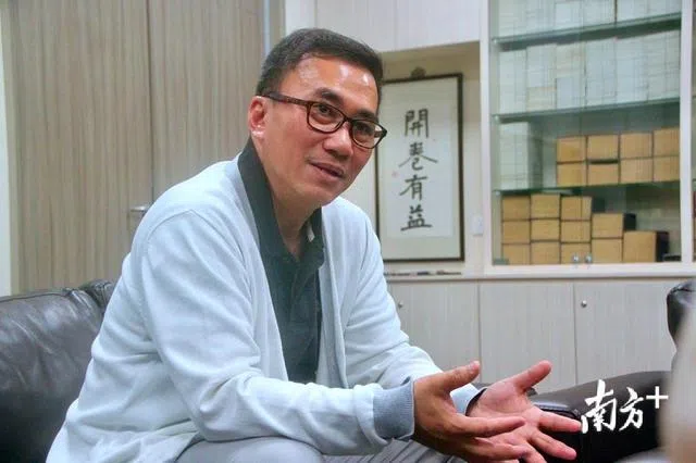 李志贤副教授认为，侨批弥补了官方档案与报刊的不足，让人们深入探究近现代华人移民网络、跨国联系与家庭关系。（受访者提供）