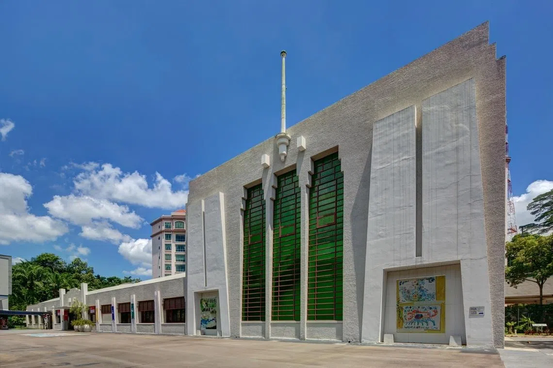 建于1941年的旧福特汽车厂是二战期间英军向日军无条件投降的历史见证地。（档案照）