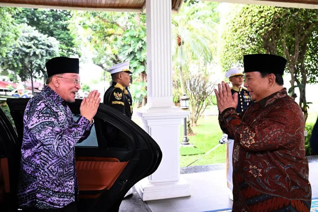 安华：马国印尼致力通过外交缓和美以伊局势