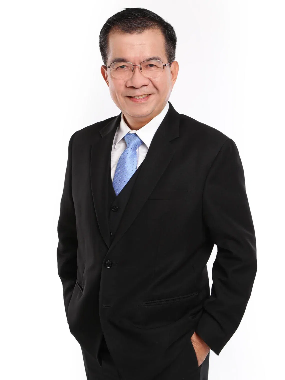 武吉巴督东公民咨询委员会主席吴碧山律师，深耕社区多年。他善用法律专长协助社区，也筹办慈善活动，为文礼和武吉巴督东的社区发展福利基金筹款。（受访者提供）