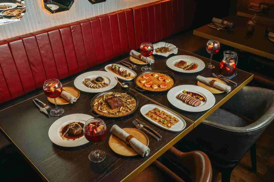 FOC餐馆主打山海结合的西班牙菜， 并融入地中海加泰罗尼亚风味。 （餐馆提供）