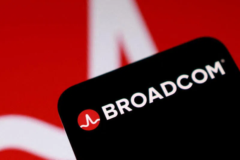 Ahead of Xi-Trump Meeting, China Said to Review Broadcom Switch Use in State Data Centers