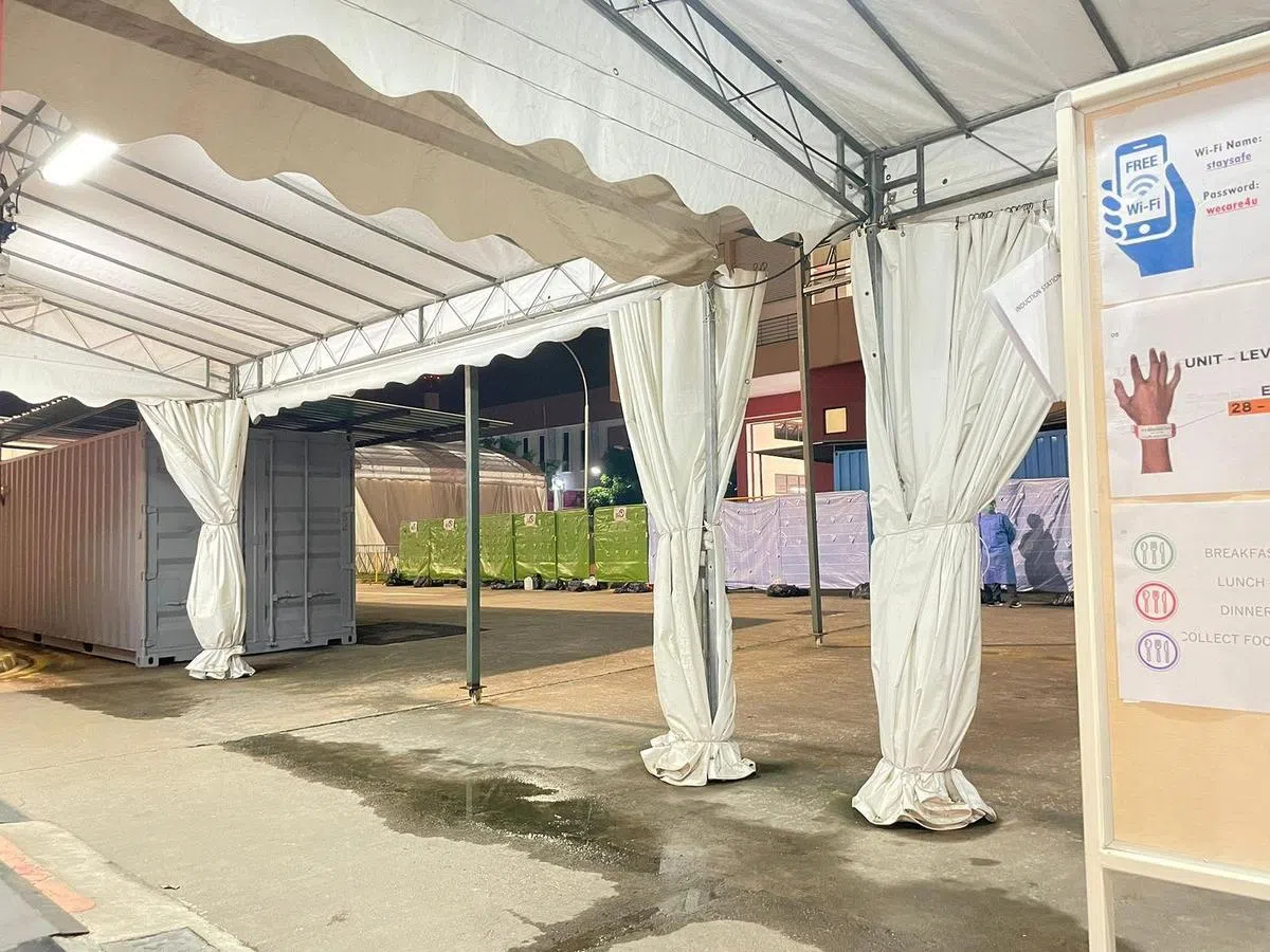 抵达社区护理设施。设施内提供免费WiFi。