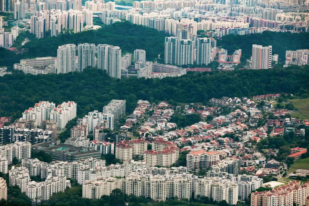 唐振辉：我国土地稀缺且房地产老化 城市更新势在必行