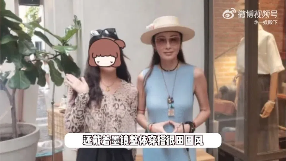 张敏在清迈被拍到清瘦的模样。（互联网）
