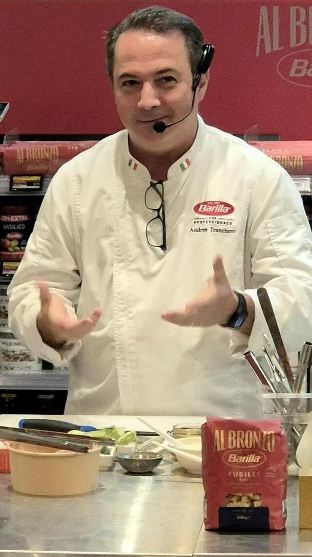 百味来亚太区行政总厨安德烈亚·特兰切罗，分享好意大利面的特质。（陈爱薇摄）